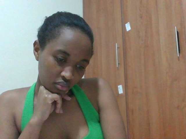 shanizz001 live cam on BongaCams