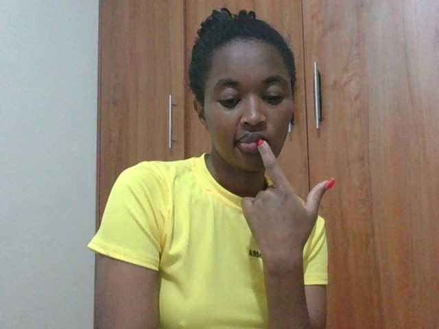 shanizz001 live cam on BongaCams