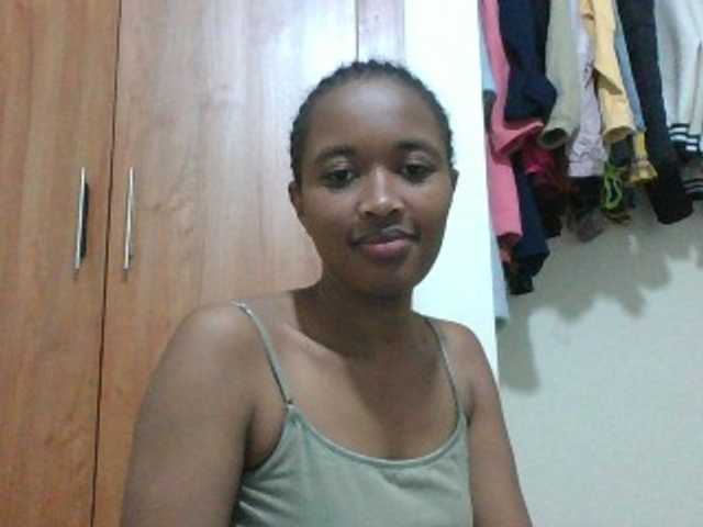 shanizz001 live cam on BongaCams