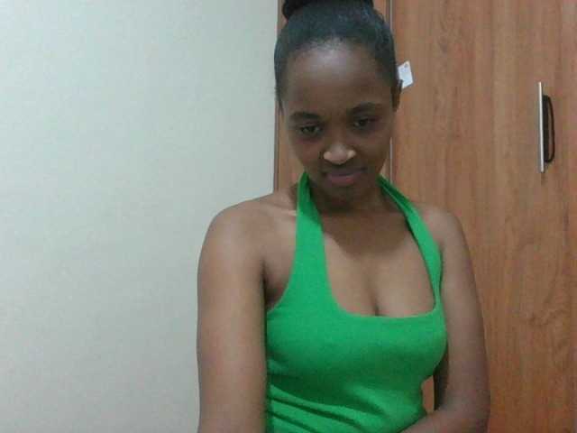 shanizz001 live cam on BongaCams