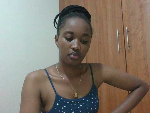 shanizz001 live cam on BongaCams