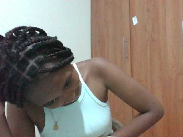 shanizz001 live cam on BongaCams