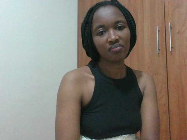 shanizz001 live cam on BongaCams