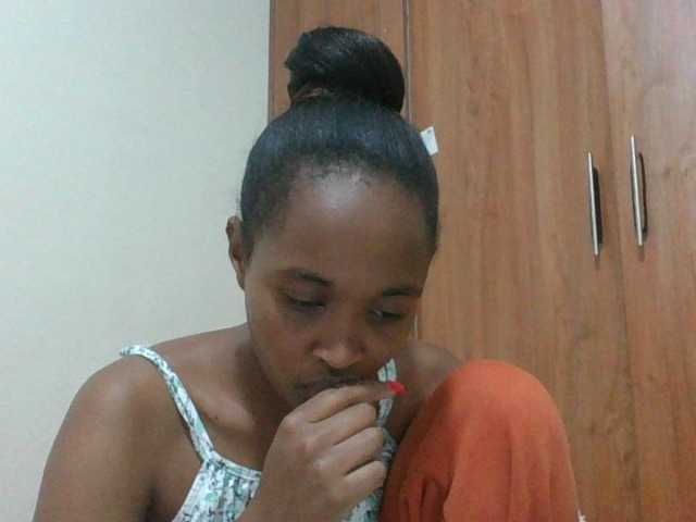 shanizz001 live cam on BongaCams
