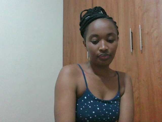 shanizz001 live cam on BongaCams