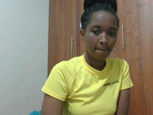 shanizz001 live cam on BongaCams