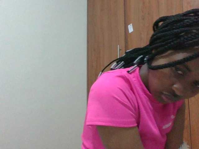 shanizz001 live cam on BongaCams