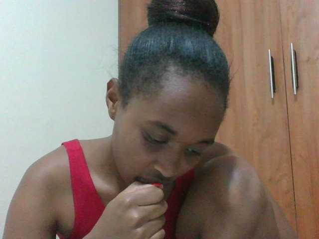 shanizz001 live cam on BongaCams