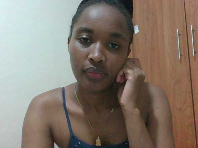 shanizz001 live cam on BongaCams