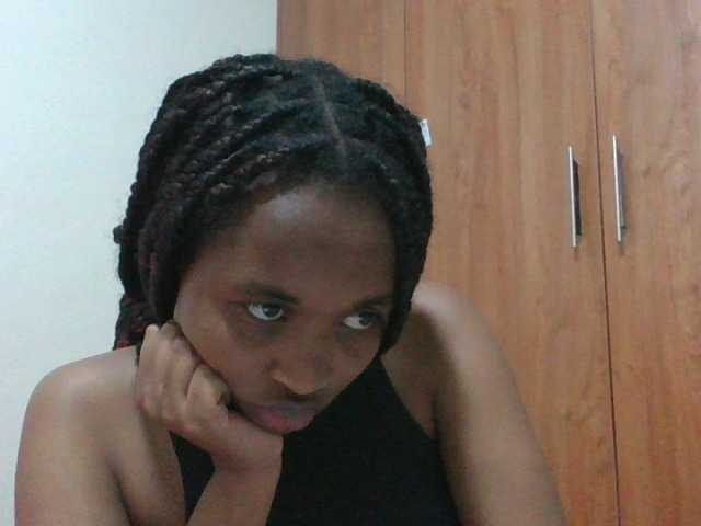 shanizz001 live cam on BongaCams