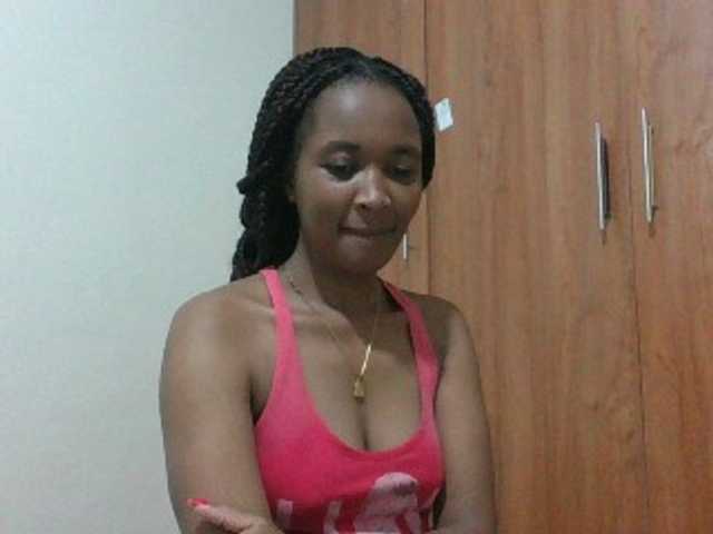 shanizz001 live cam on BongaCams