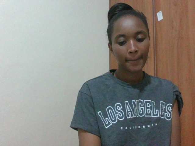 shanizz001 live cam on BongaCams