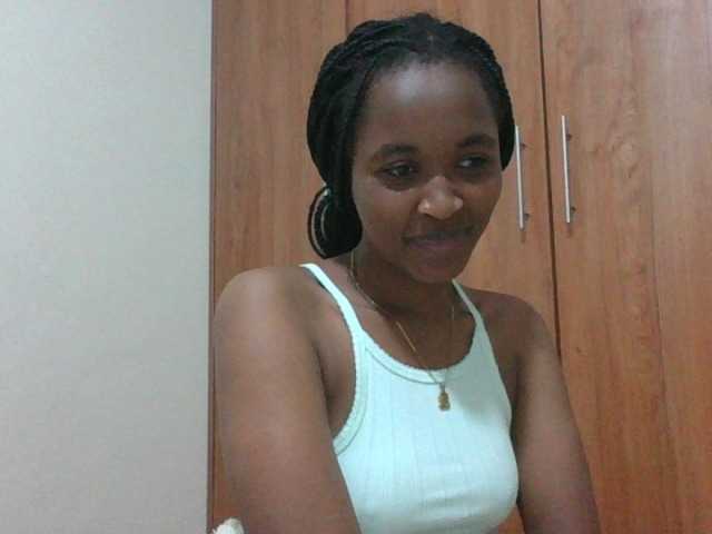 shanizz001 live cam on BongaCams