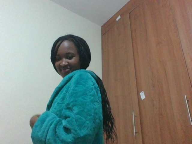 shanizz001 live cam on BongaCams