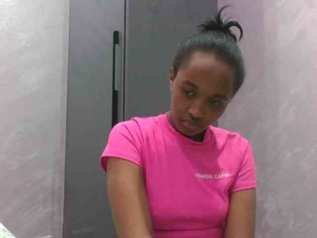shanizz001 webcam