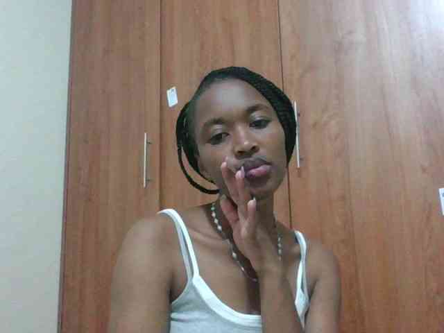 shanizz001 Live Webcam on BongaCams