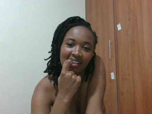 Modella: shanizz001