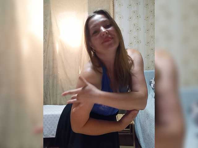 VselenaSun402 live cam on BongaCams