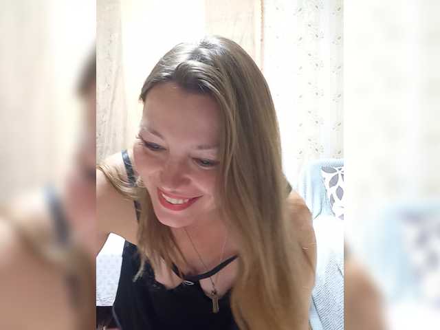Sex chat gratuit in direct cu VselenaSun402 pe BongaCams
