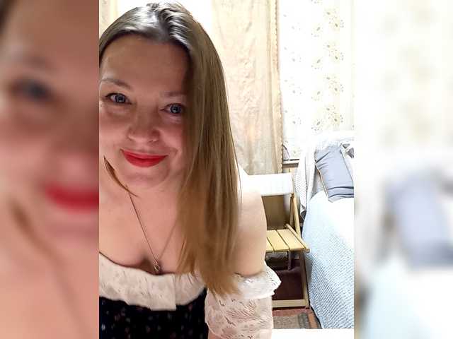 VselenaSun402 live cam