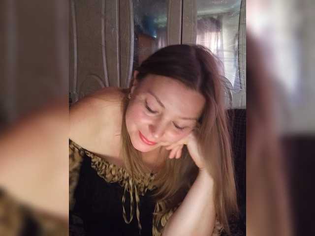 VselenaSun402 live cam