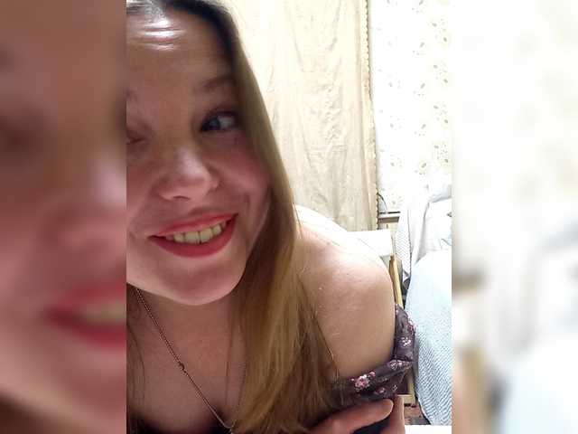 VselenaSun402 live cam
