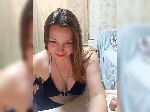 VselenaSun402 live cam on BongaCams