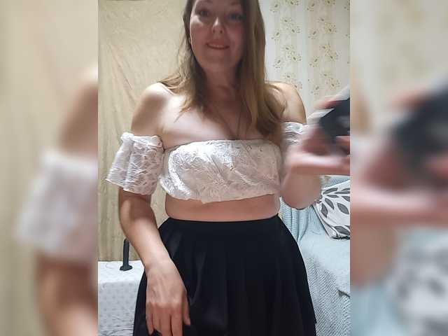 VselenaSun402 live webcam show