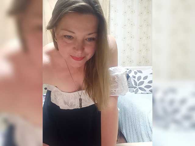 VselenaSun402 live cam