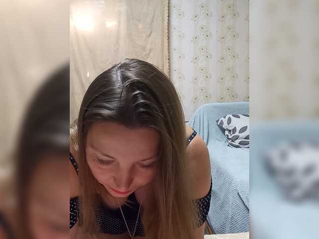 VselenaSun402 live cam on BongaCams