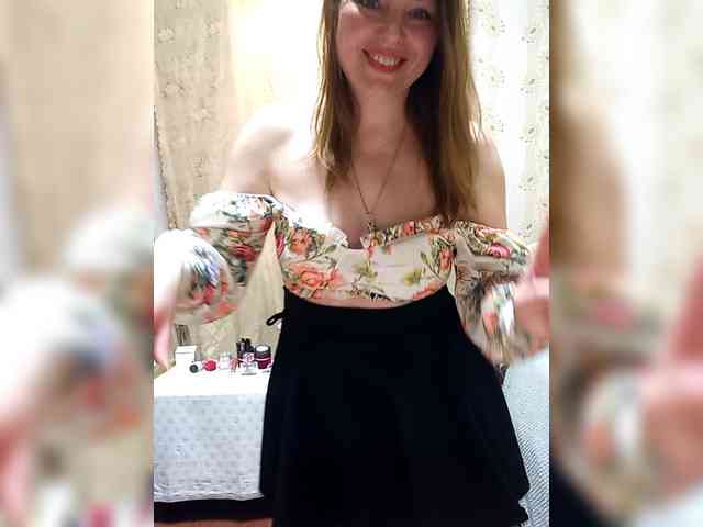 VselenaSun402 Live Webcam on BongaCams