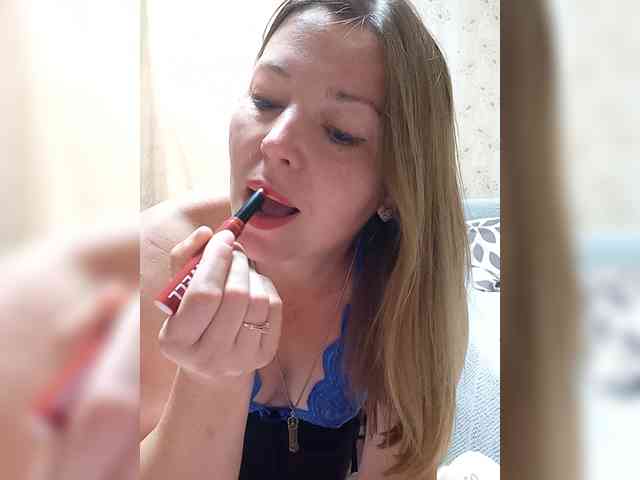 VselenaSun402 Live Webcam on BongaCams