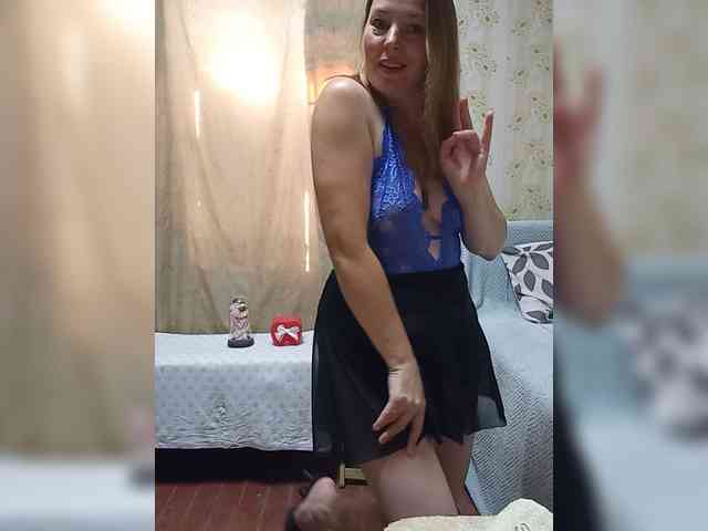 VselenaSun402 Live Webcam on BongaCams