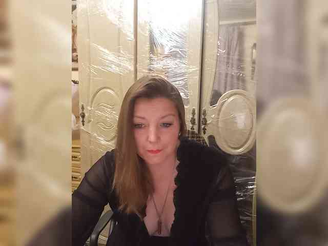 vselenasun402's live room