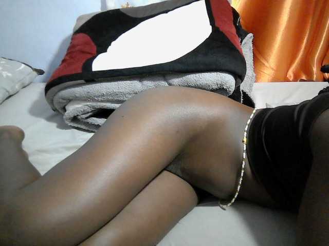 Tightpussy live cam on BongaCams