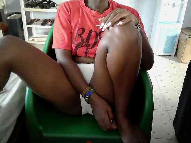 Tightpussy Live Webcam on BongaCams