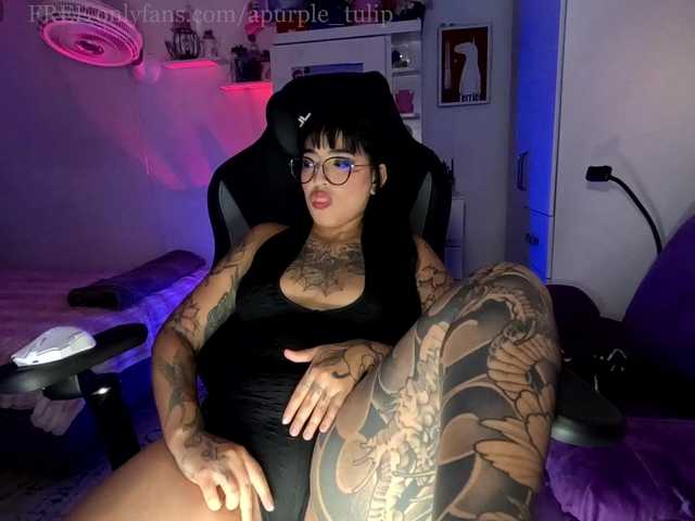 apurpletulip live cam on BongaCams