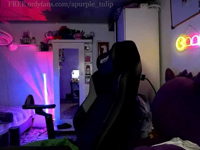 apurpletulip live cam on BongaCams