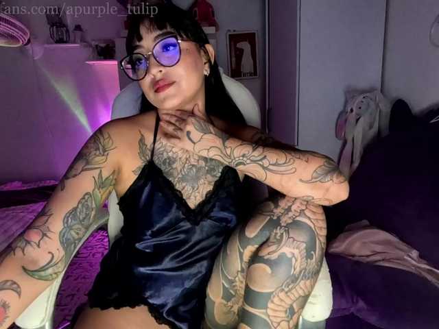 apurpletulip live cam on BongaCams