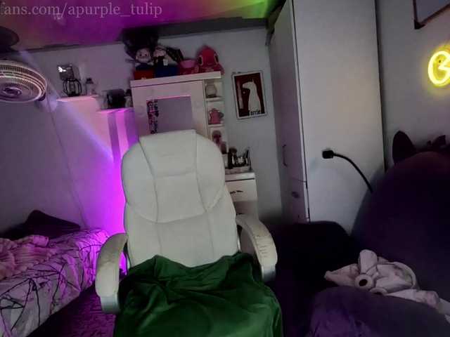 apurpletulip live cam on BongaCams