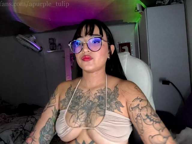 apurpletulip live cam on BongaCams
