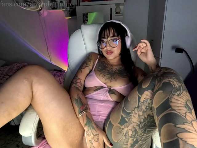 apurpletulip live cam on BongaCams