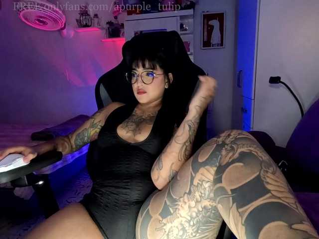 apurpletulip live cam on BongaCams