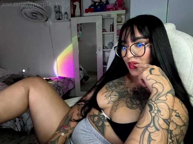 apurpletulip live cam on BongaCams