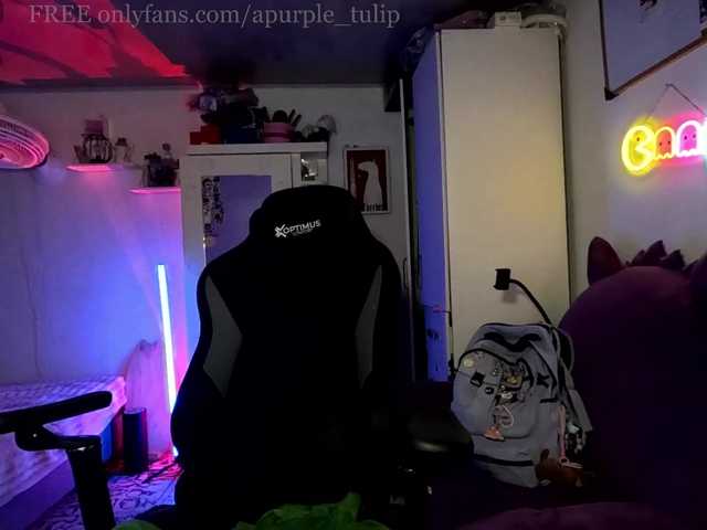 apurpletulip live cam on BongaCams