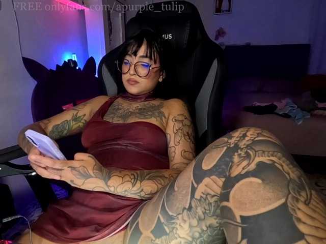 apurpletulip live cam on BongaCams