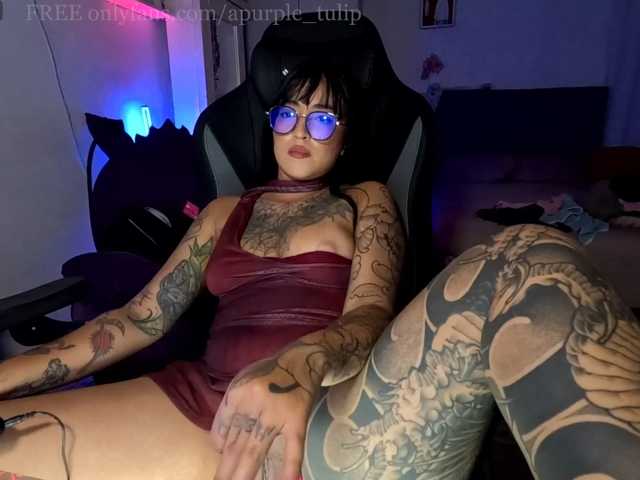 apurpletulip live cam on BongaCams