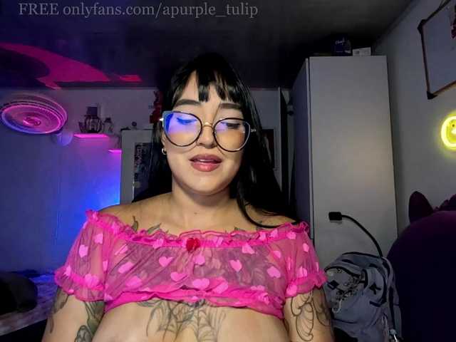 apurpletulip live cam on BongaCams