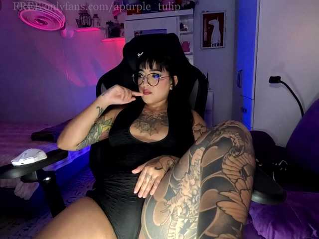 apurpletulip live cam on BongaCams