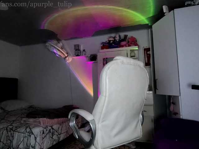 apurpletulip live cam on BongaCams